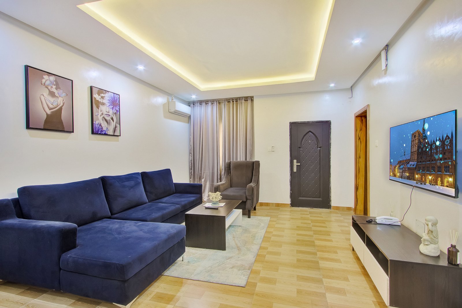 1 Bedroom Apartment